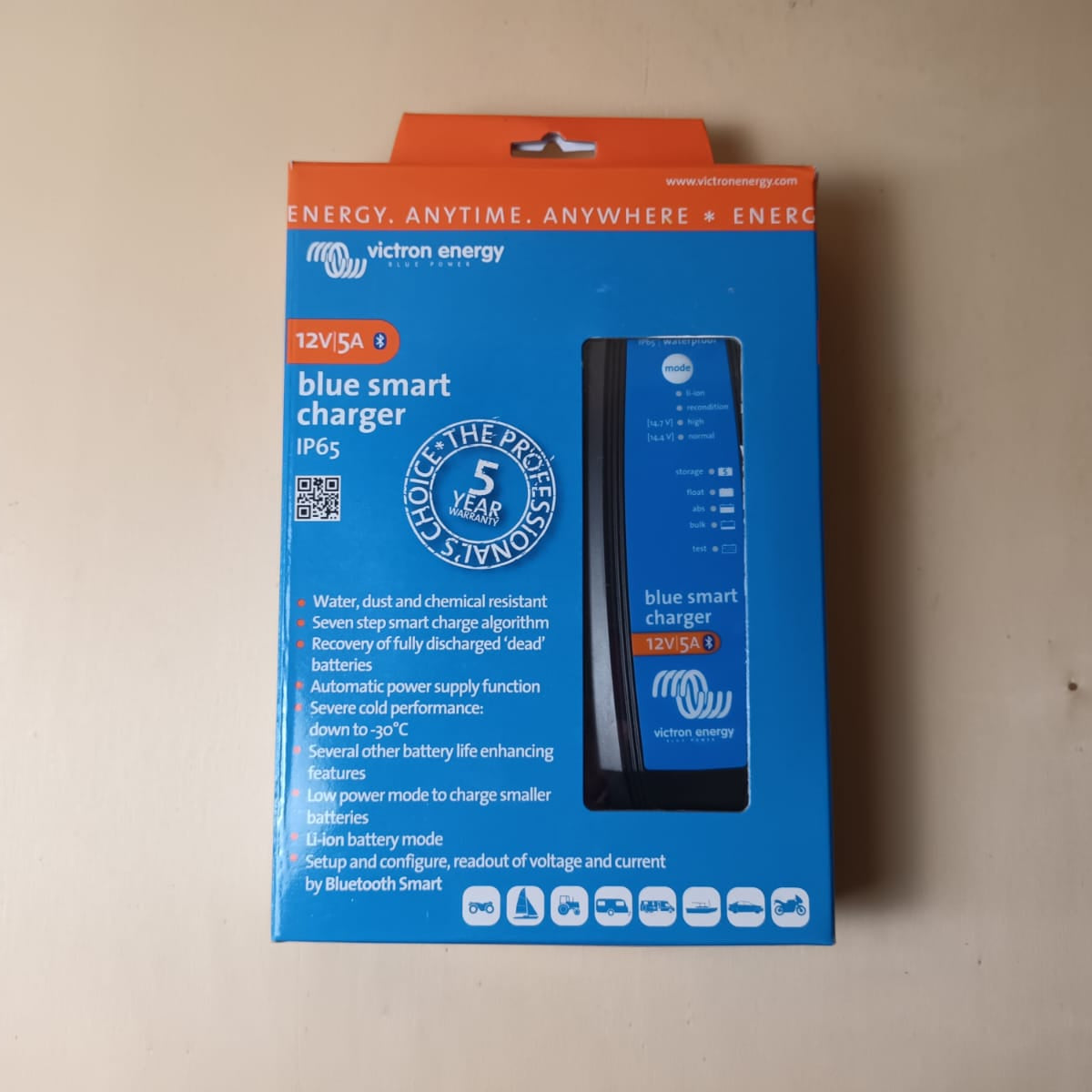 Blue Smart IP65s Charger 12/4 (1) 230V