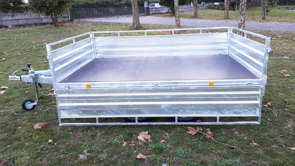 Atrelado Plataforma Basculante