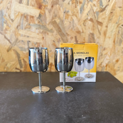 Conjunto de dois copos de vinho em aço inoxidável