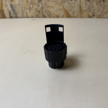 Adaptador de 7 para 13 pinos Aspöck