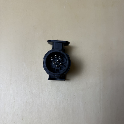 Adaptador de 13 para 7 pinos Aspöck