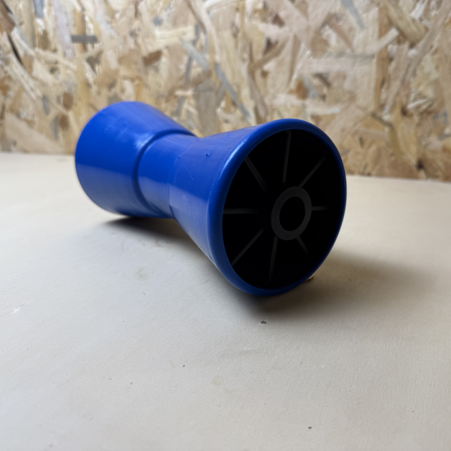 Rolete de Quilha Azul para Atrelados de Barco