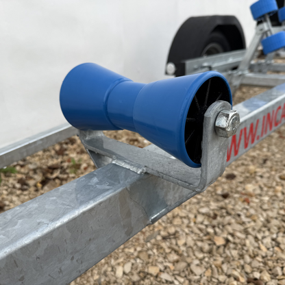 Rolete de Quilha Azul para Atrelados de Barco