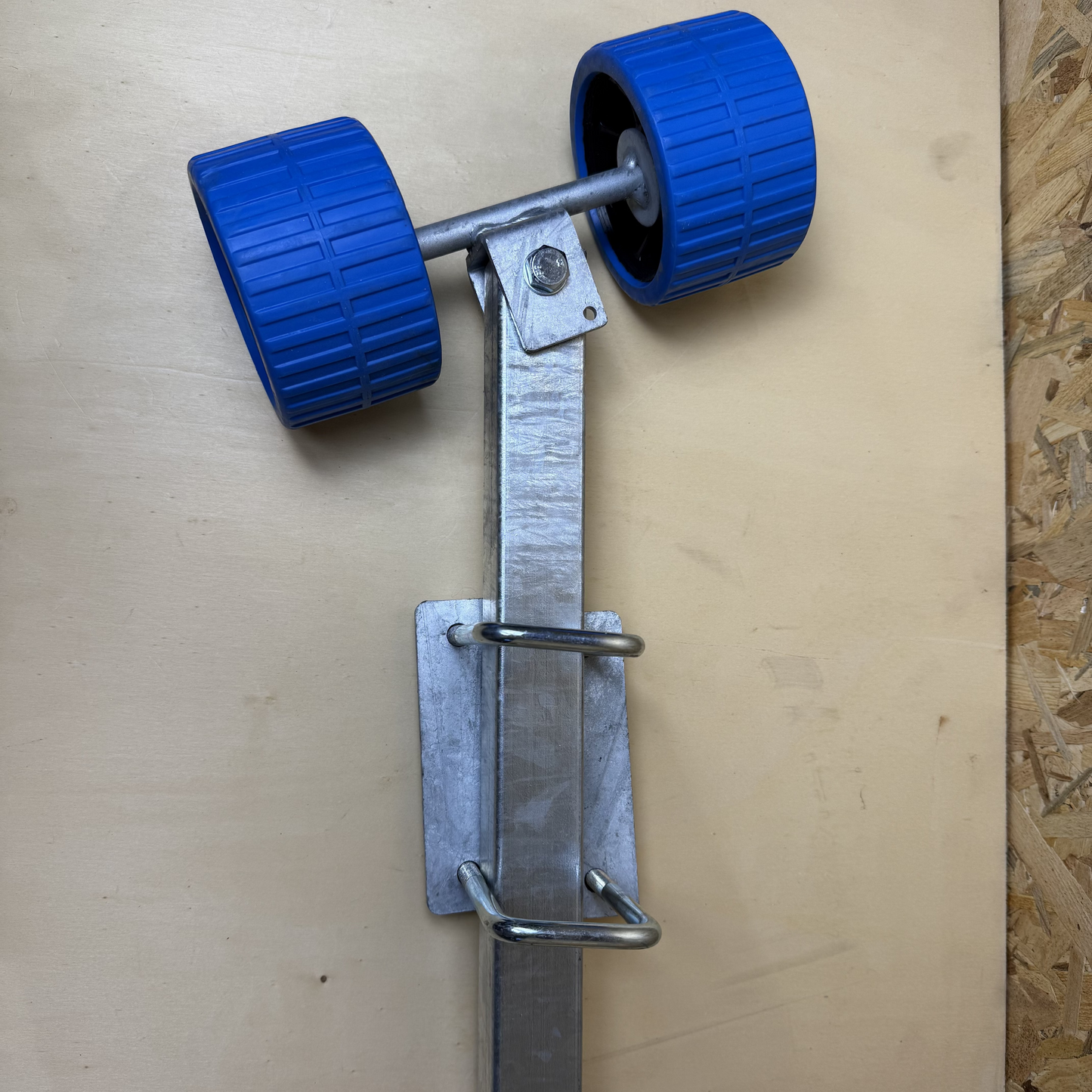 Suporte Galvanizado com Roletes 120mm