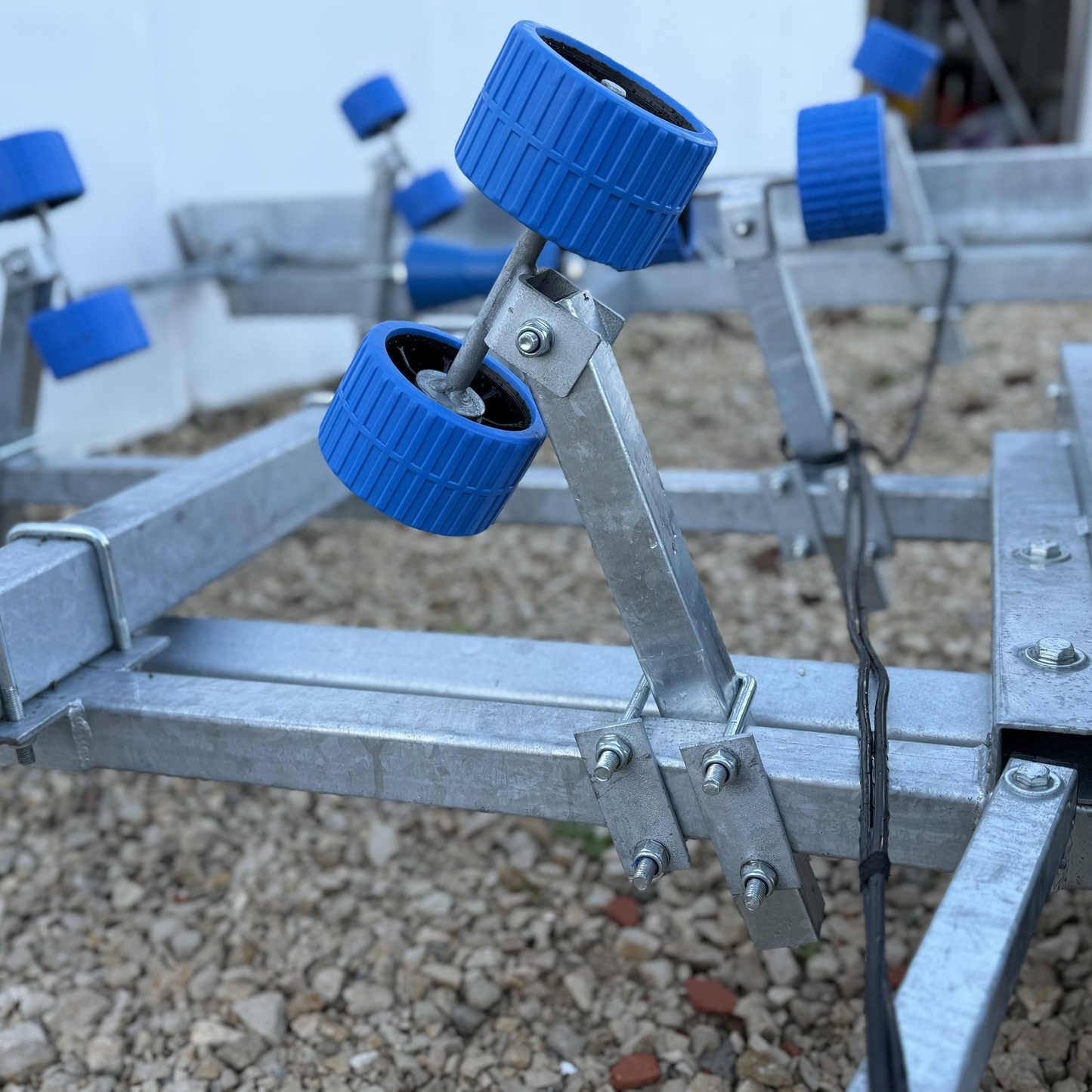 Suporte Galvanizado com Roletes 120mm