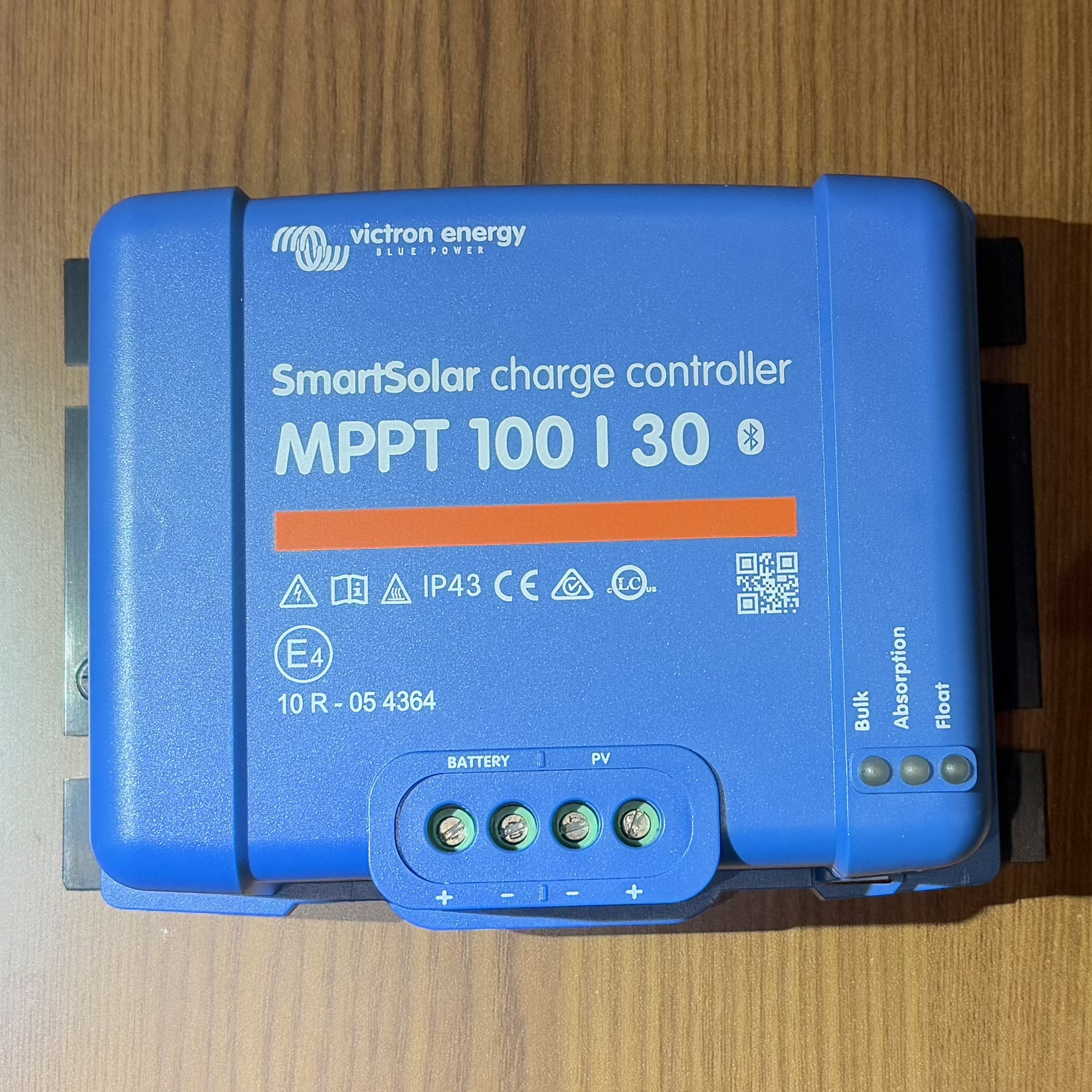 SmartSolar MPPT 100/30
