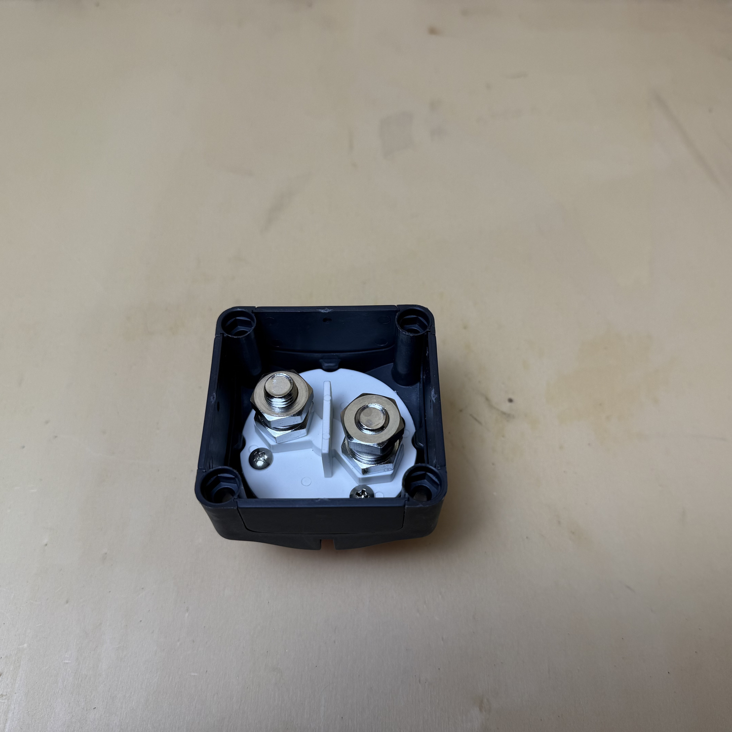 corte corrente 200A terminais M10